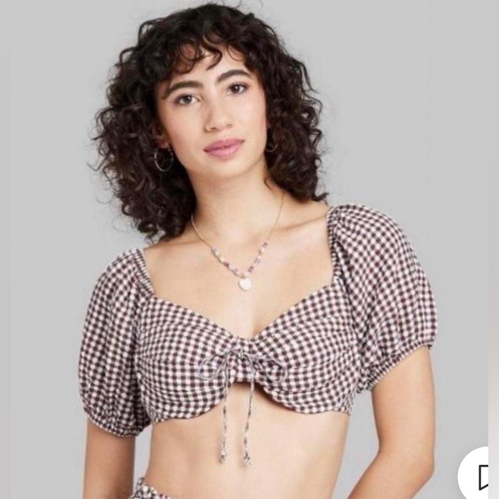 Wild Fable gingham crop top